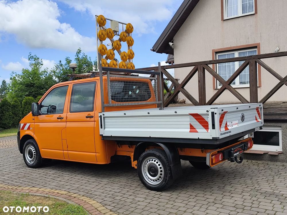 Volkswagen Transporter T5 2.0TDI Doka - 4