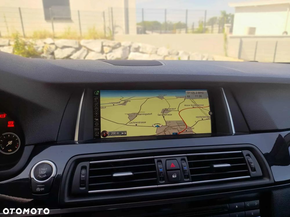 BMW Seria 5 520d - 14