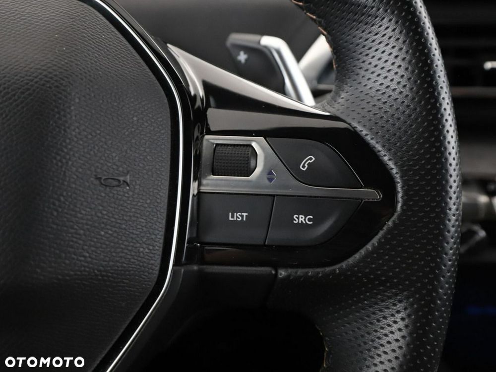 Peugeot 3008 Hybrid4 300 e-EAT8 GT Pack - 33