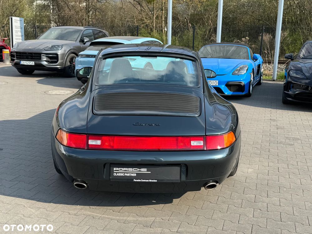 Porsche 911 Carrera - 14