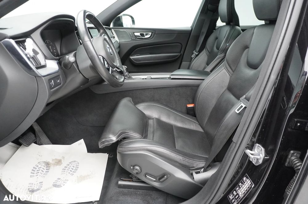 Volvo XC 60 D5 AWD Geartronic Inscription - 9