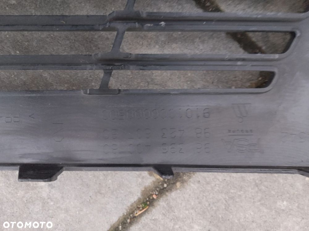 OPEL ASTRA L VI GRILL ATRAPA 9839640080, 9842380780 - 5