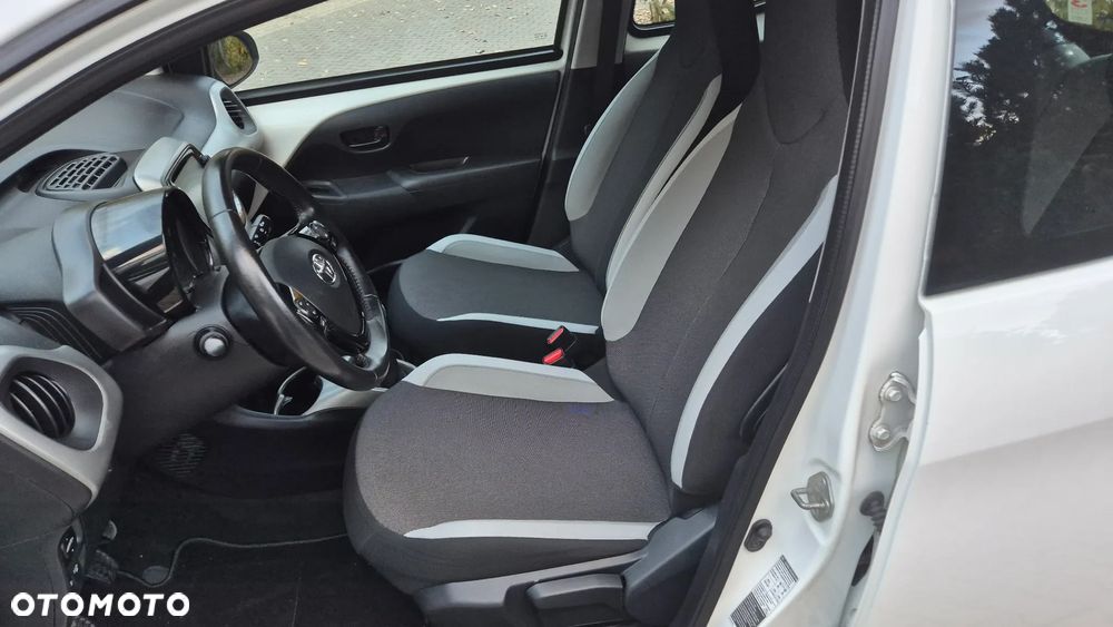 Toyota Aygo 1.0 VVT-i Sprint EU6 - 13