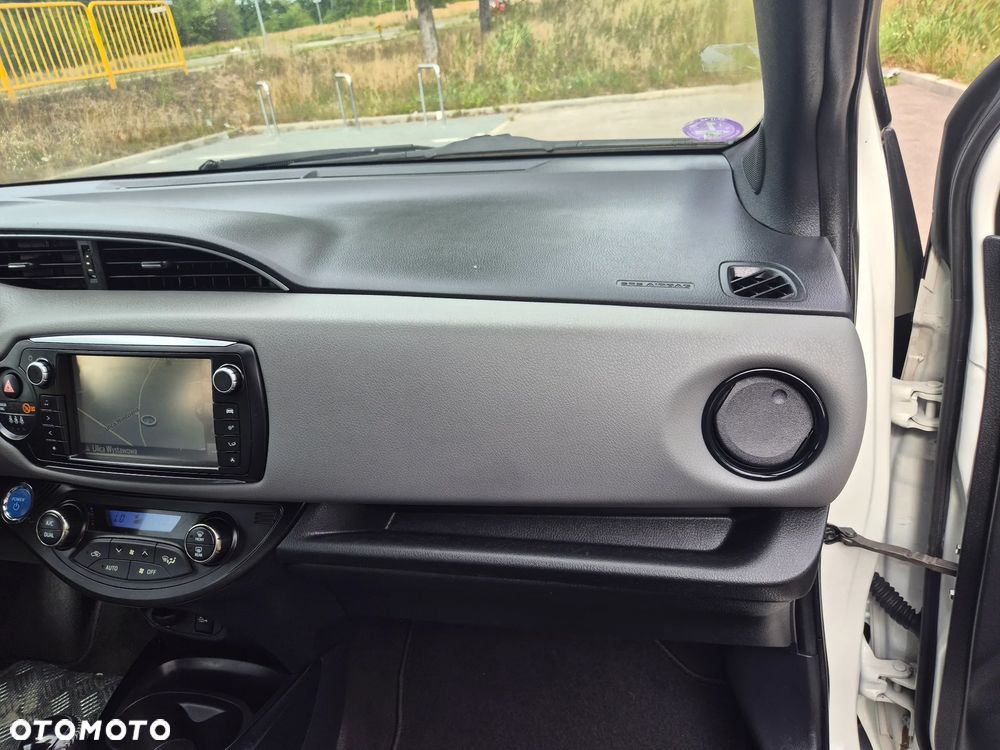 Toyota Yaris 1.5 VVT-i Selection - 29