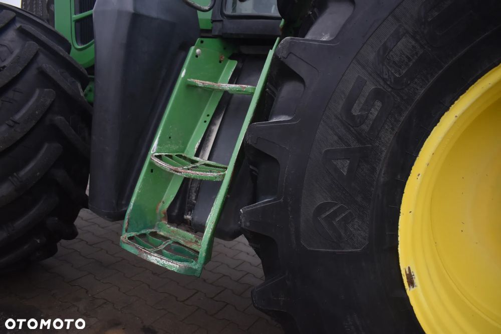 John Deere 7430 - 17