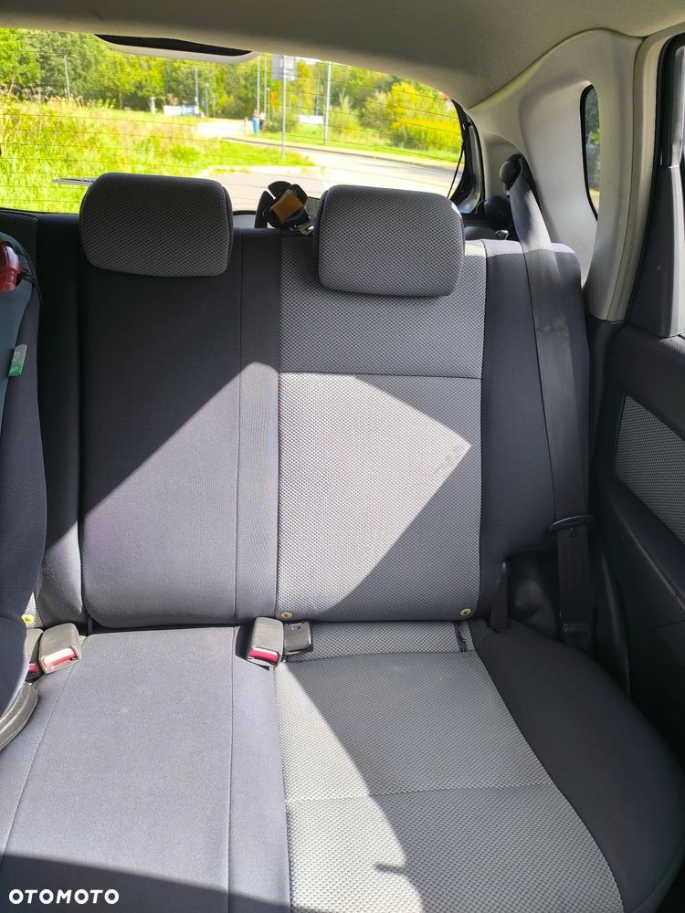 Chevrolet Aveo 1.4 16V Base - 14