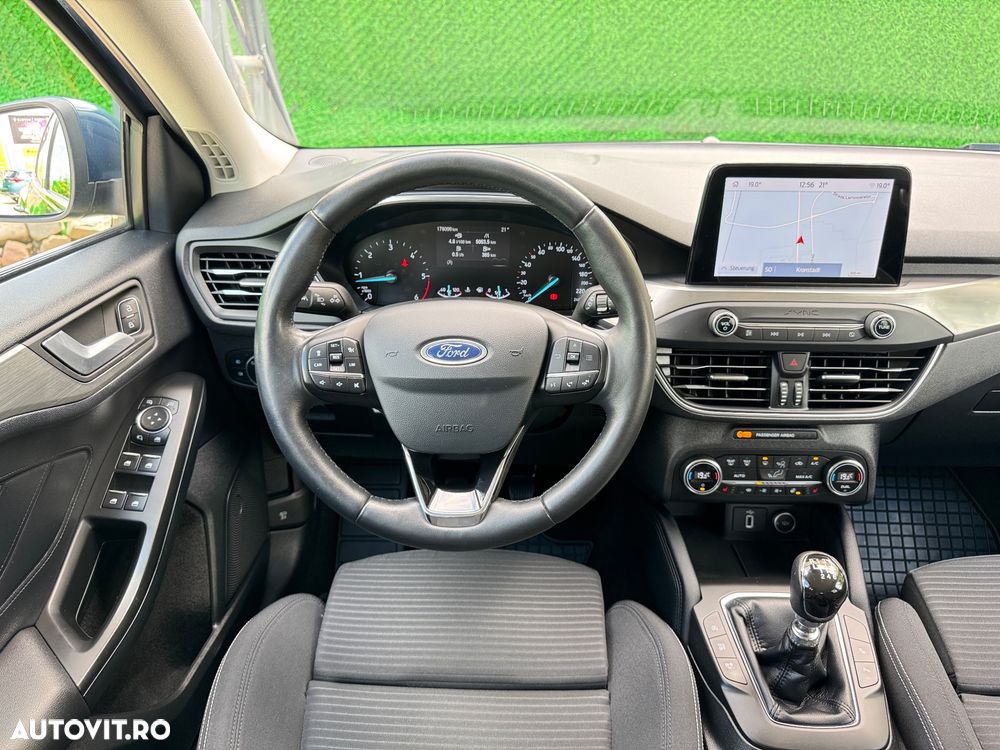Ford Focus - 9