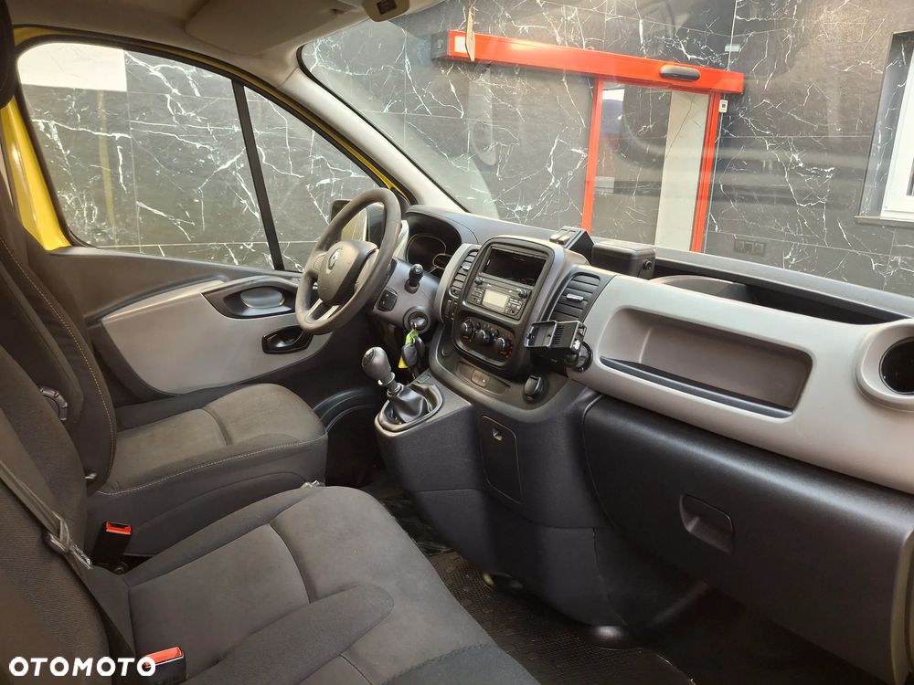 Renault Trafic 2016 Rok Wersja Lift Wysoki Długi L2H2 Klimatyzacja Drzwi Przesuwane Po Obu Stronach Hak Służba Drogowa - 7