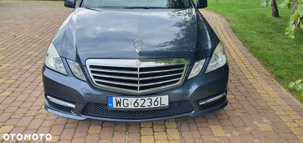 Mercedes-Benz Klasa E - 9