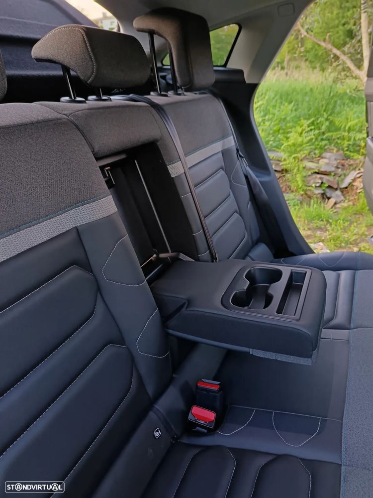 Citroën C4 PureTech 130 Stop&Start SHINE - 25