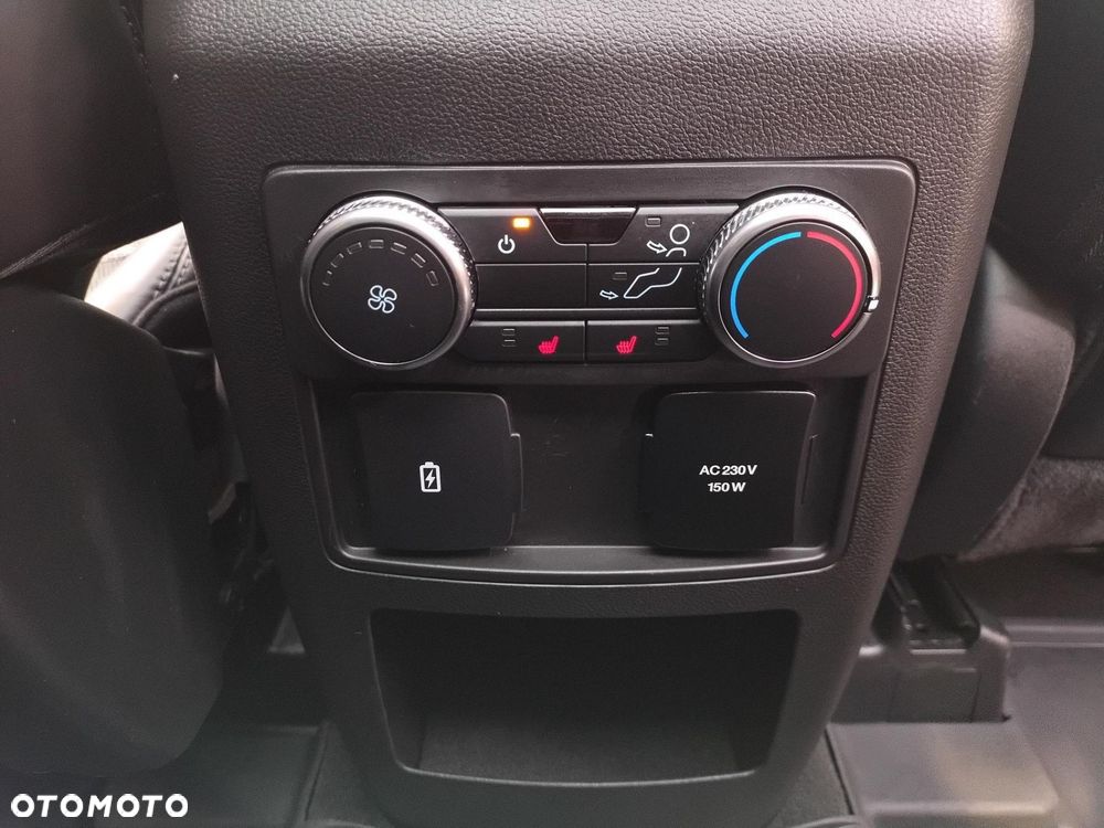 Ford Explorer 3.0 EcoBoost PHEV 4WD Platinum - 32