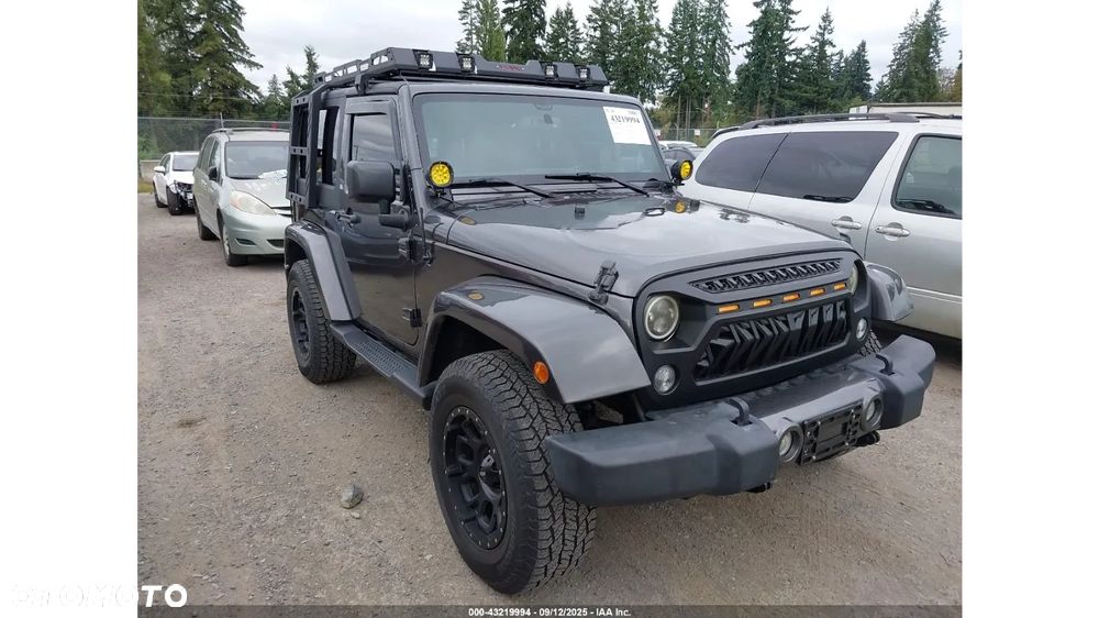 Jeep Wrangler - 1
