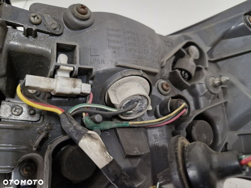 LEXUS CT CT200H LAMPA LEWY TYŁ TYLNA W BŁOTNIK - 6