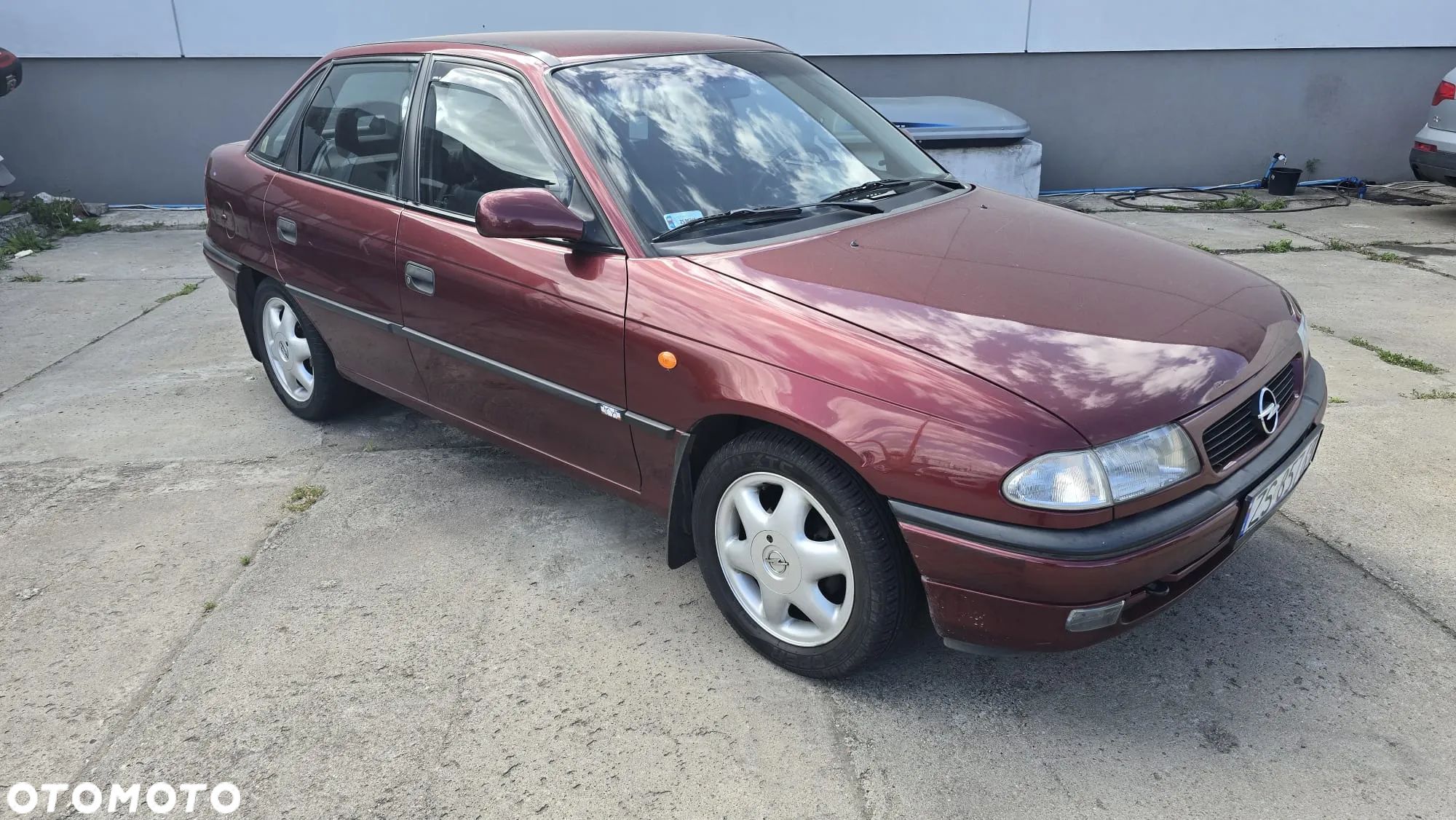 Opel Astra 1.4 World Cup - 1