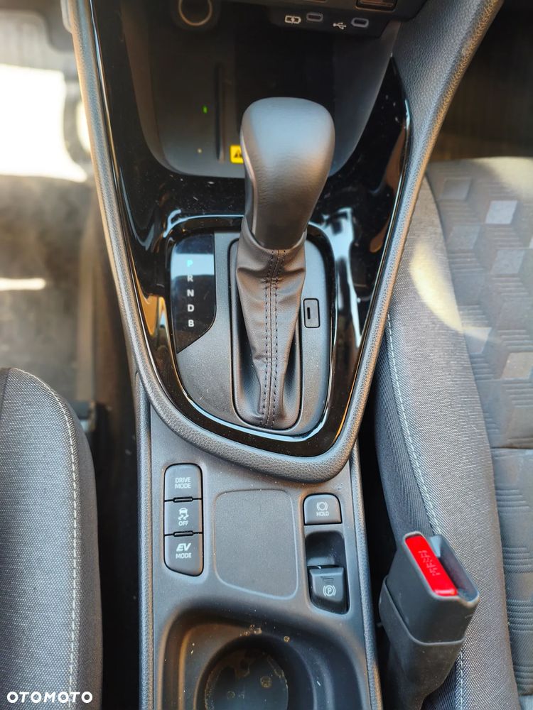 Toyota Yaris - 7