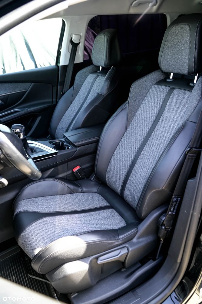 Peugeot 5008 BlueHDi 130 Allure - 22