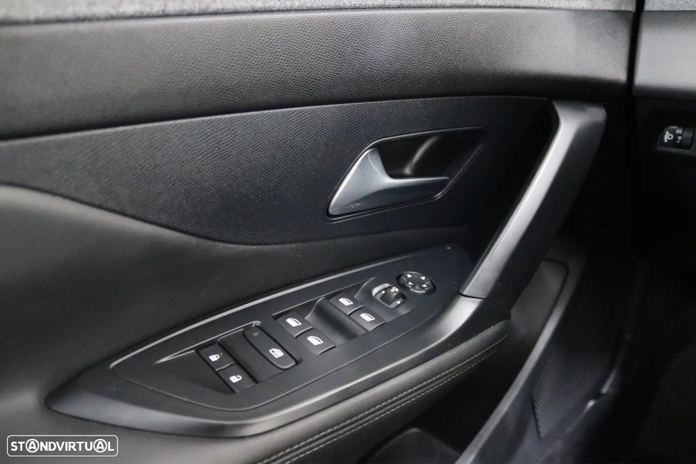 Peugeot 308 SW 1.2 PureTech Allure Pack EAT8 - 11