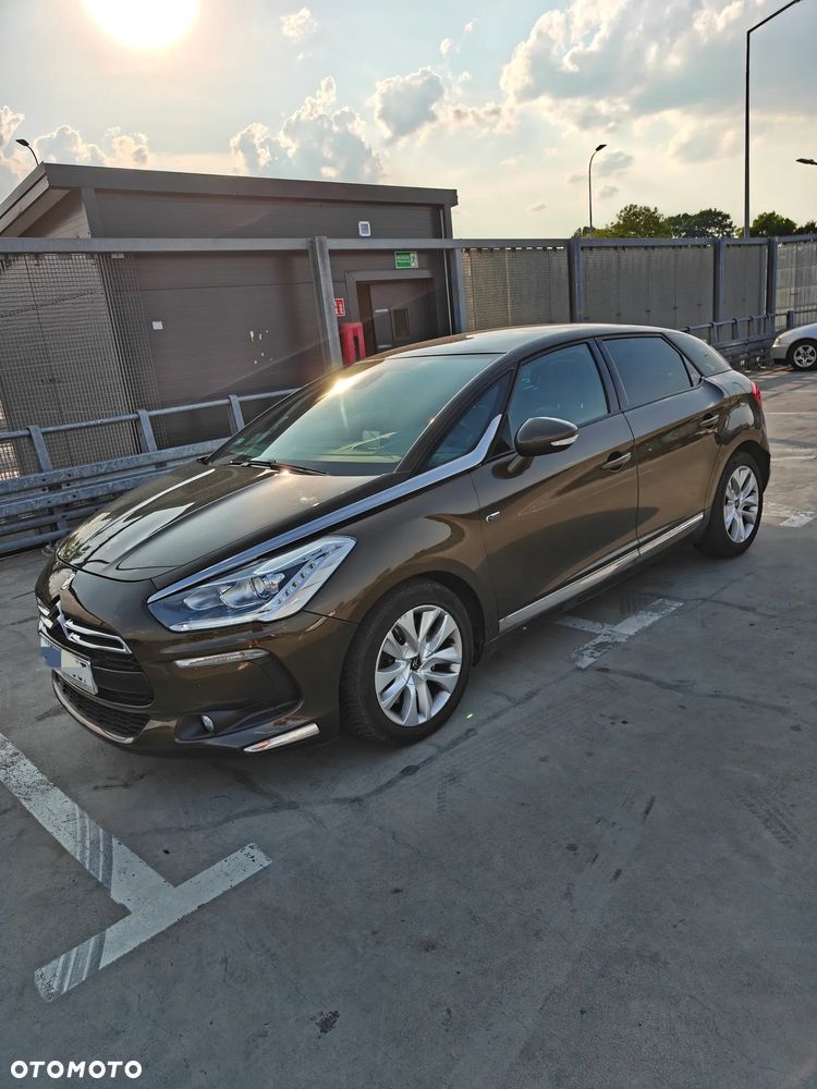 Citroën DS5 HDi 165 SoChic - 1