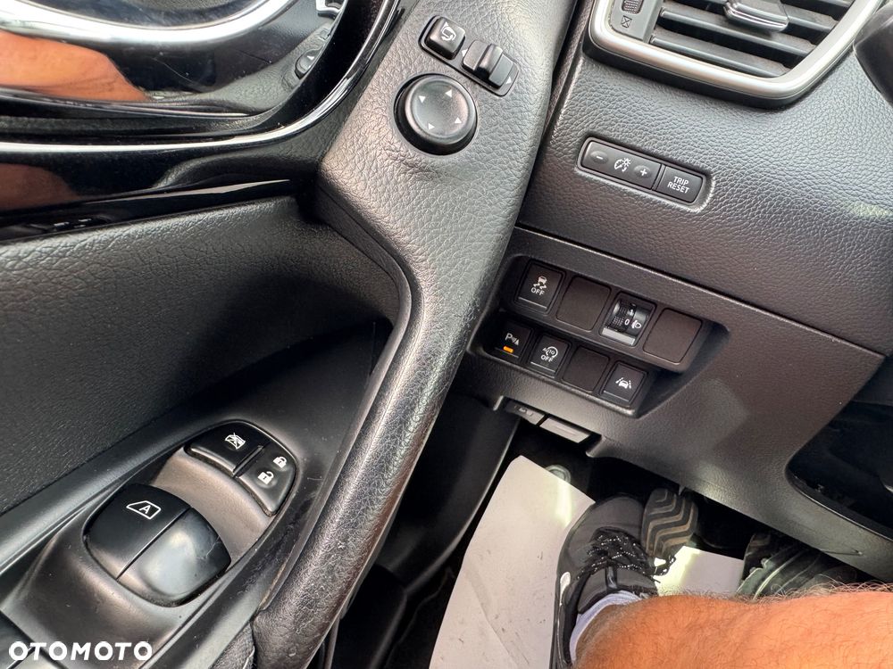 Nissan Qashqai - 14