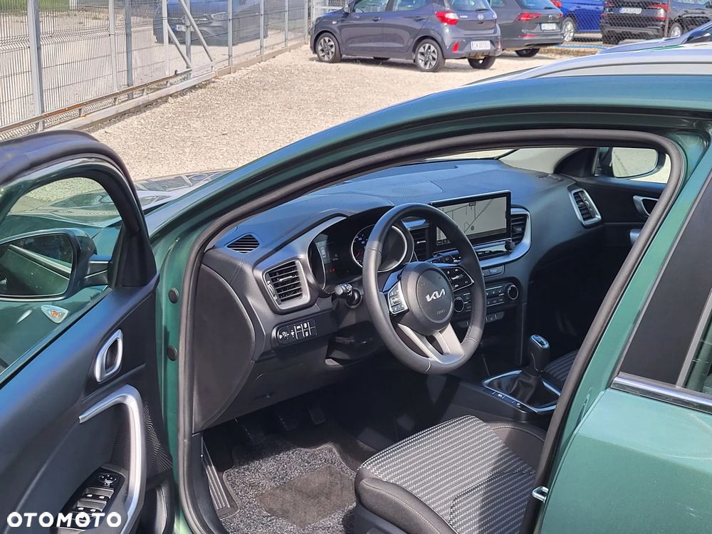 Kia Ceed 1.5 T-GDI M - 7