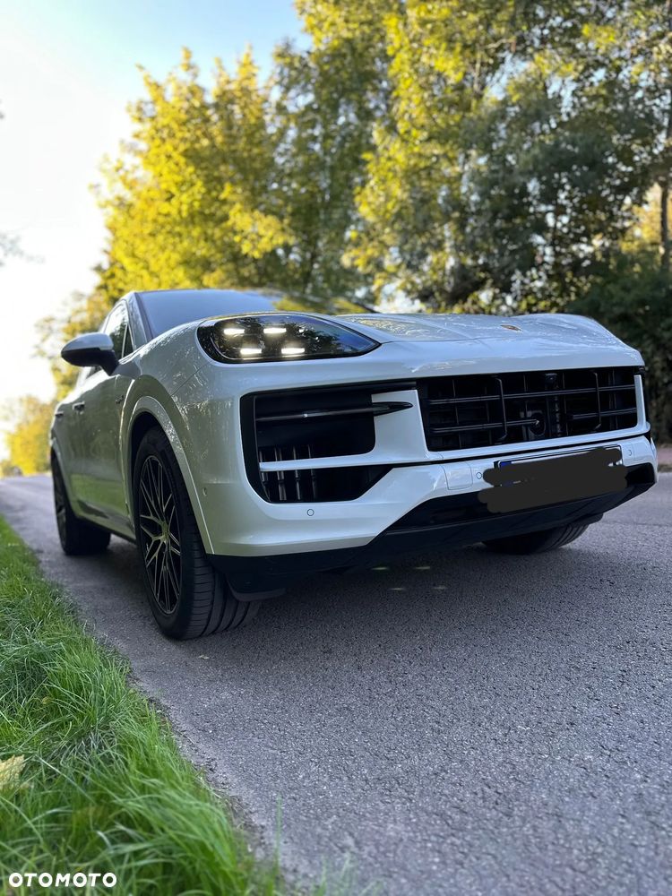 Porsche Cayenne Coupe E-Hybrid PHEV - 1