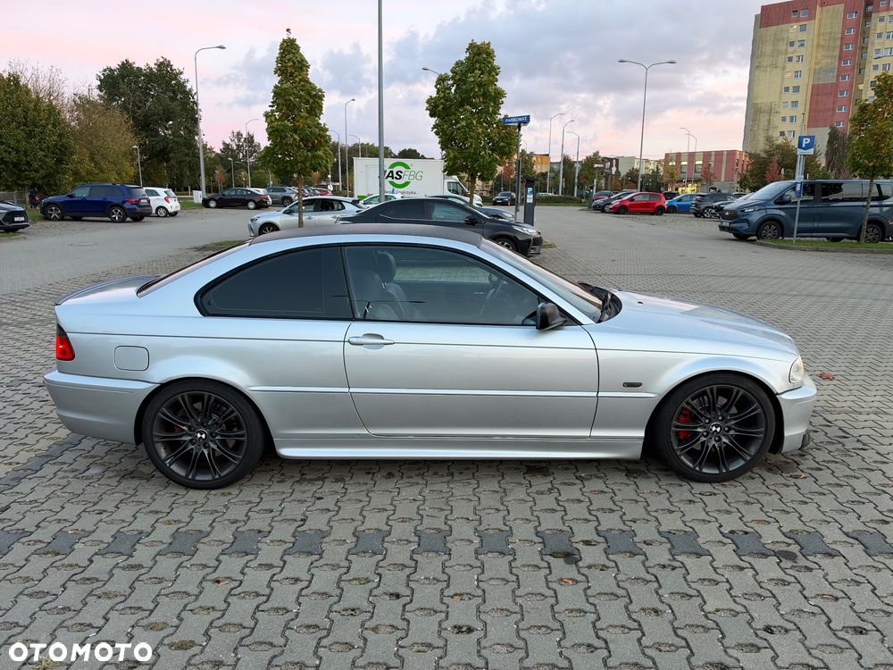 BMW Seria 3 2002 photo 4