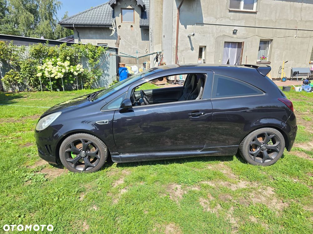 Opel Corsa 1.6 Turbo OPC - 4