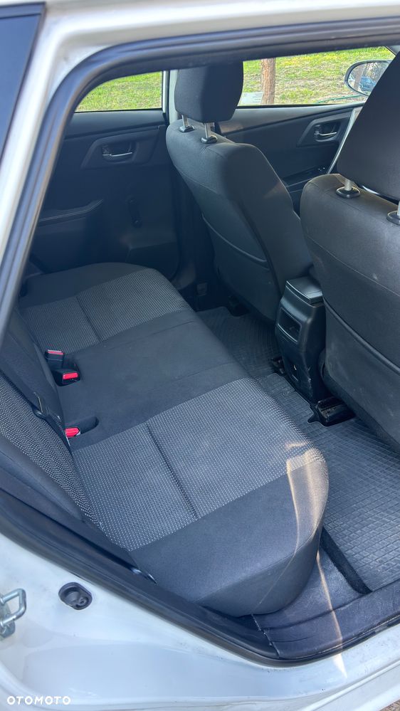 Toyota Auris 1.6 Active - 9