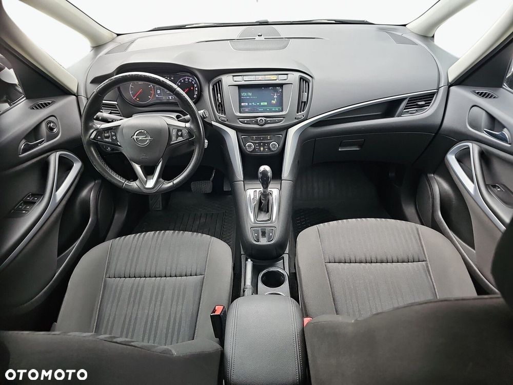Opel Zafira - 22