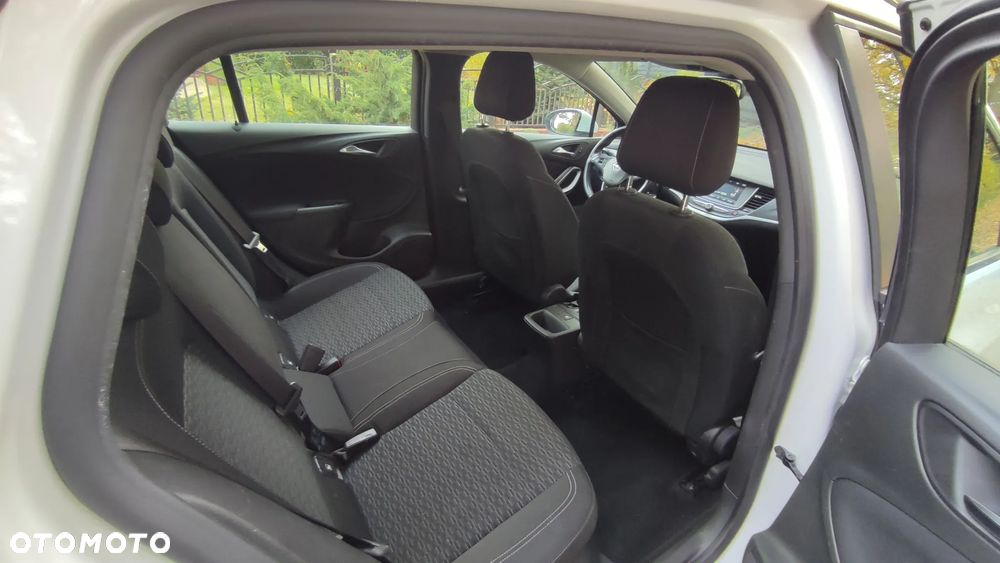 Opel Astra V 1.6 CDTI 120 Lat S&S - 9