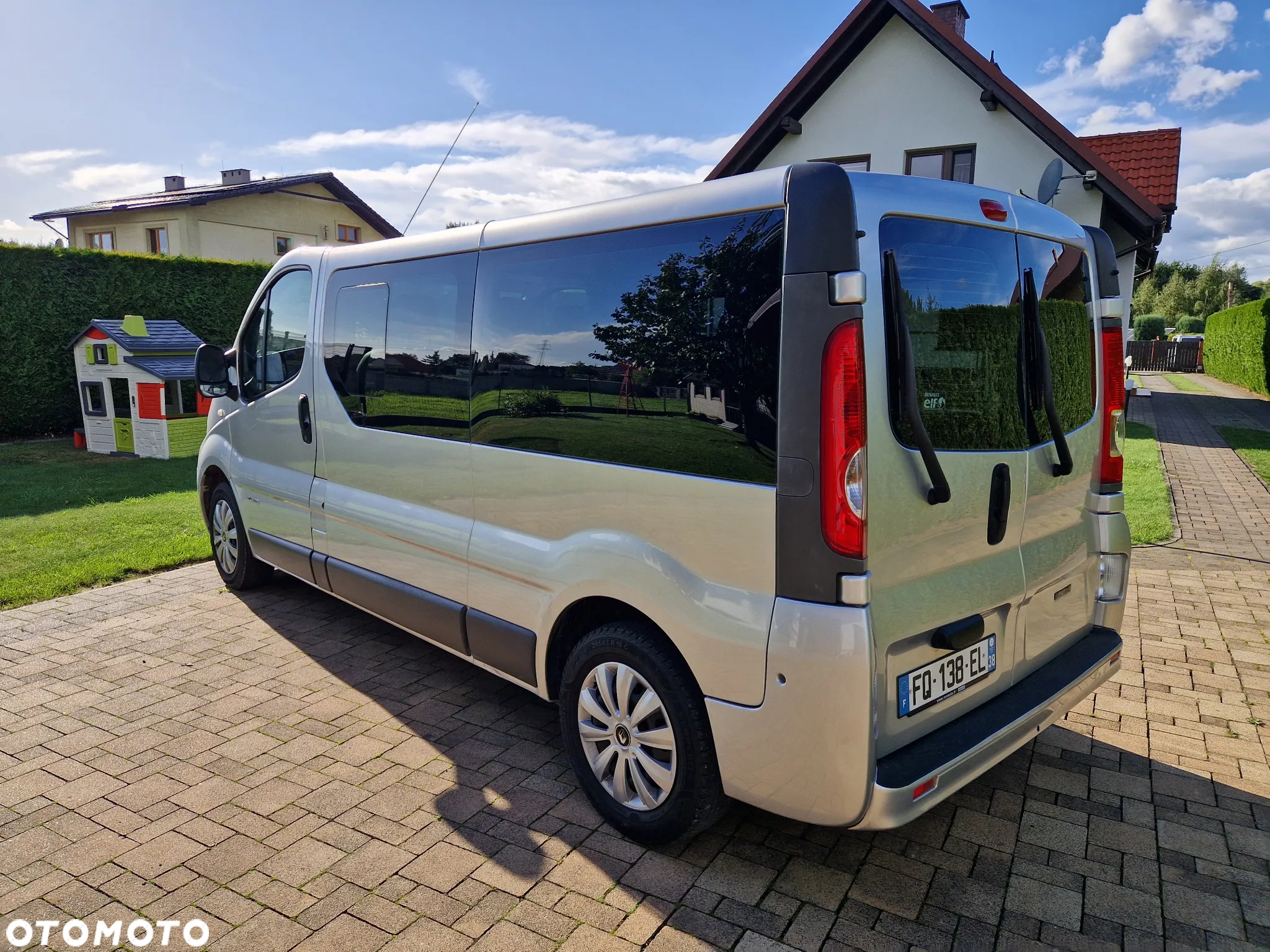 Renault Trafic 2.0 dCi 115 Passenger FAP L2H1 Expression - 3