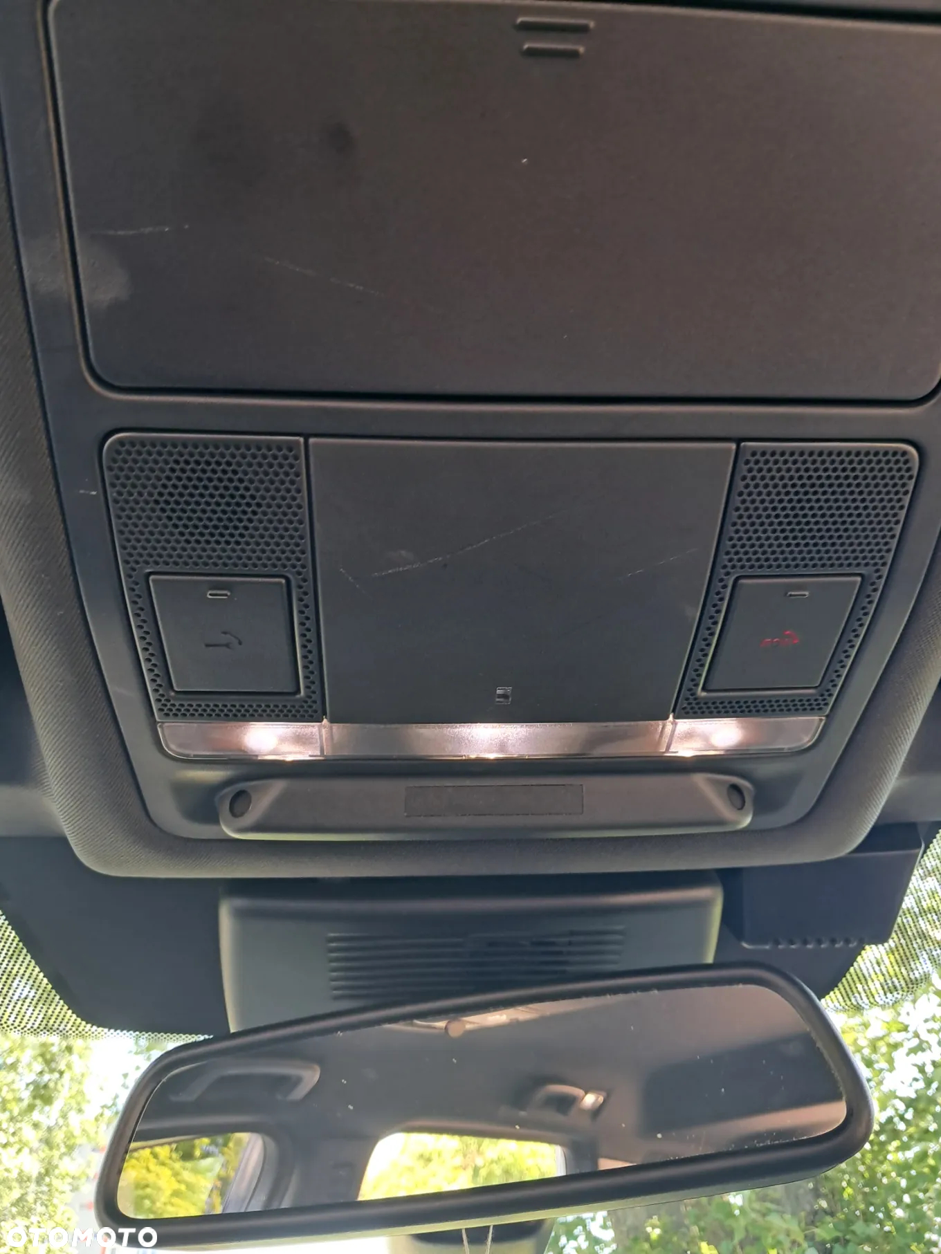 Land Rover Discovery Sport - 26