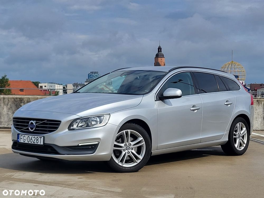 Volvo V60 D4 Geartronic Momentum - 4