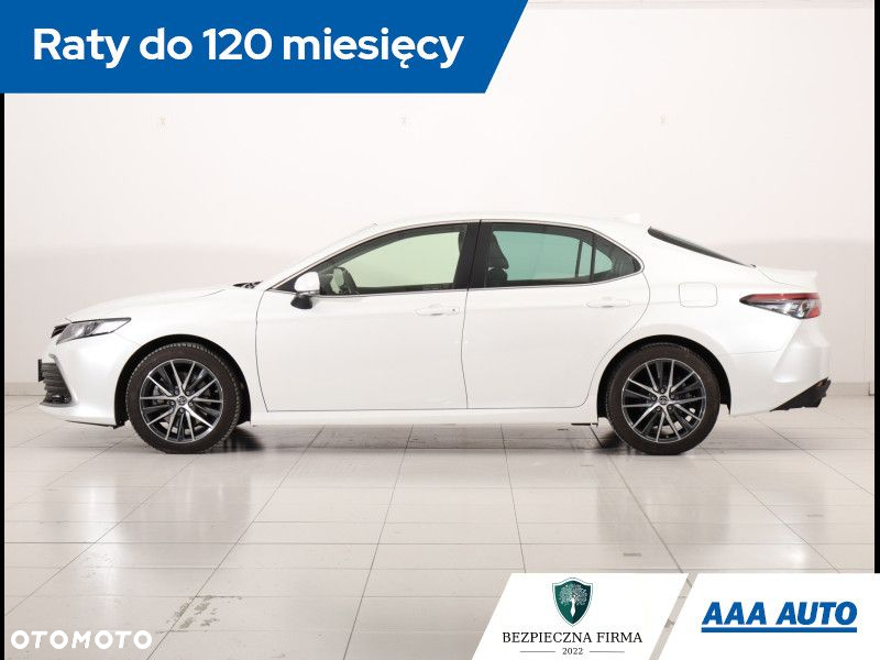 Toyota Camry - 3