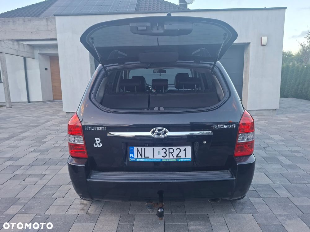 Hyundai Tucson 2.0 Comfort 2WD - 9