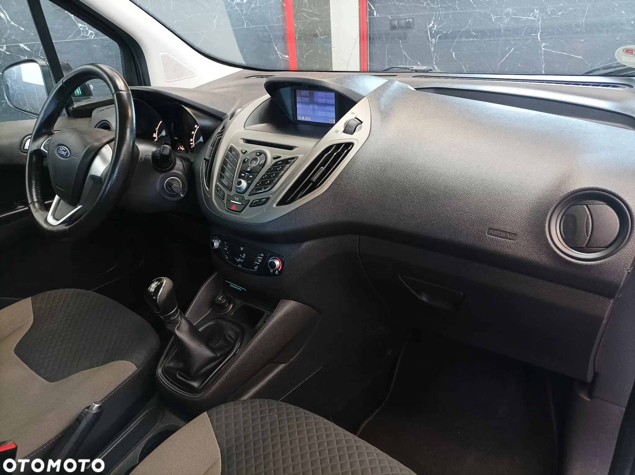 Ford Transit Courier S&S Trend - 22