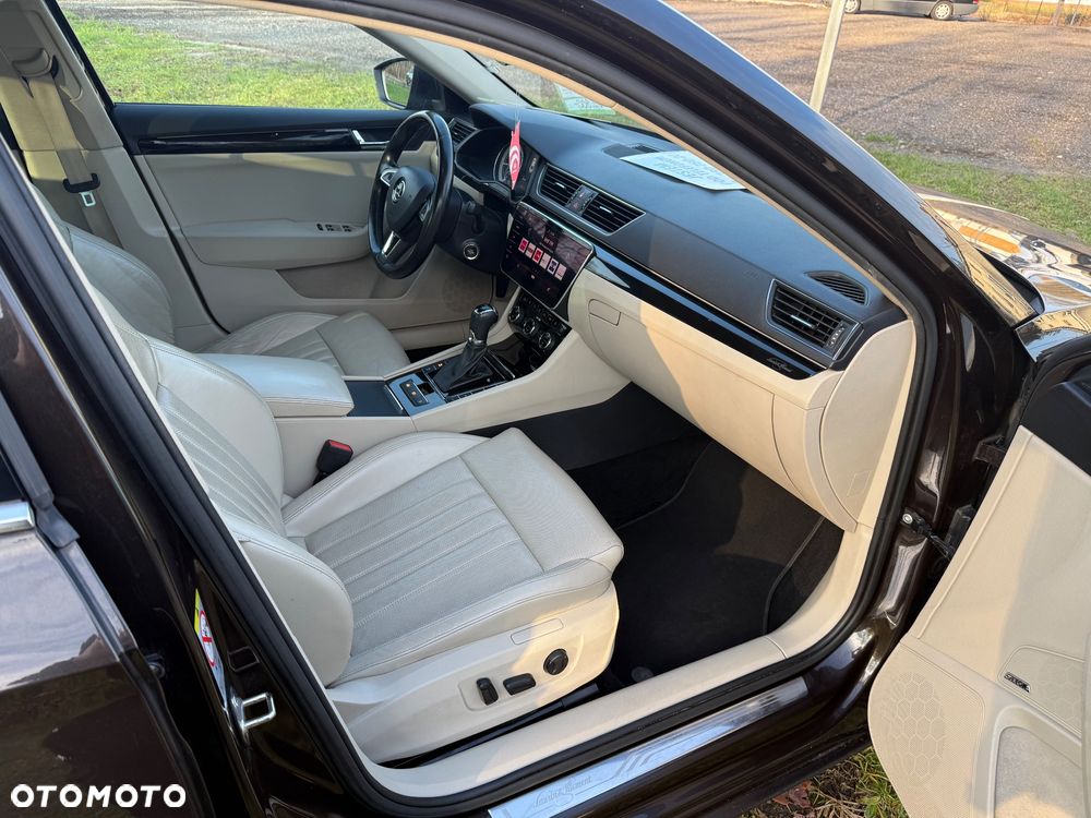 Skoda Superb 2.0 TDI L&K DSG - 15
