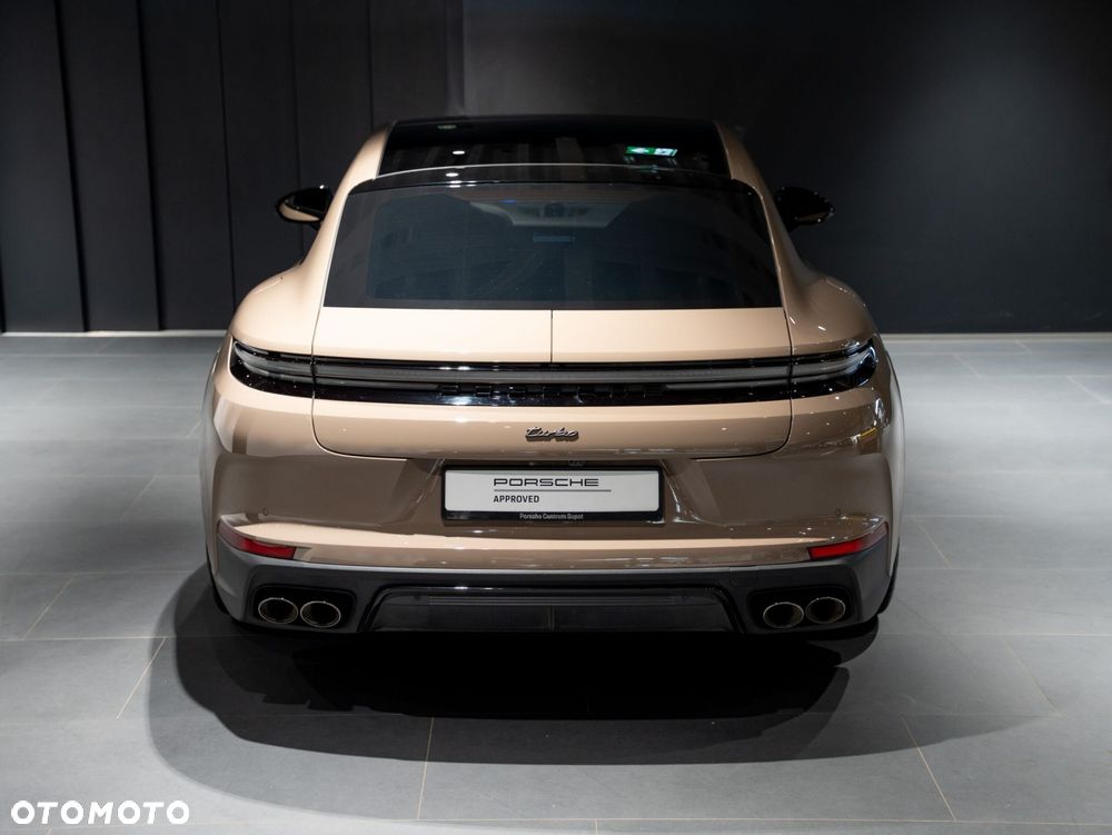 Porsche Panamera 2024
