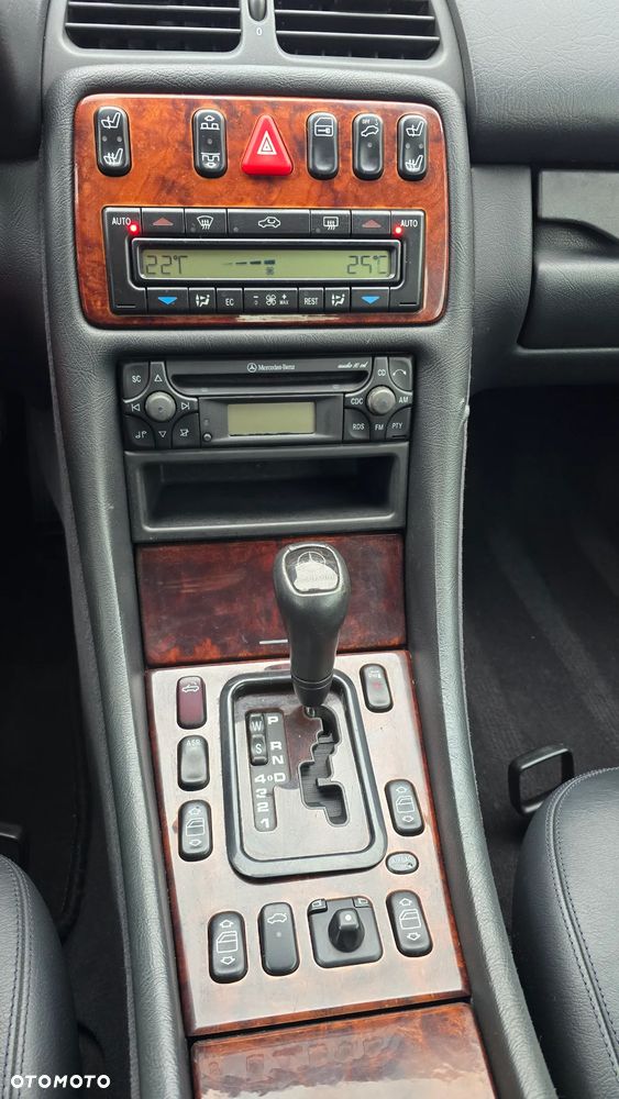 Mercedes-Benz CLK - 13