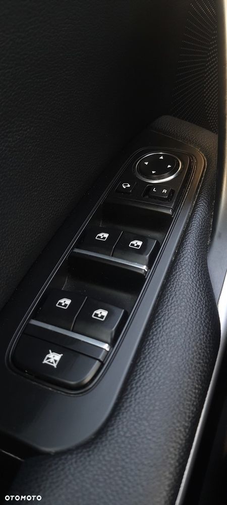 Kia XCeed 1.5 T-GDI L Business Line - 13