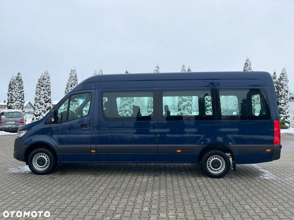 Mercedes-Benz Sprinter - 2