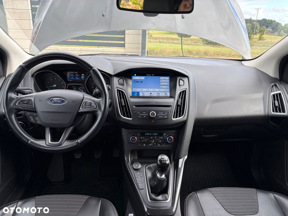 Ford Focus 1.0 EcoBoost Titanium - 3