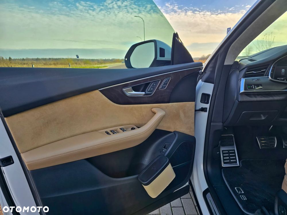 Audi Q8 SUV TFSI quattro 250 kW tiptronic S line business - 15