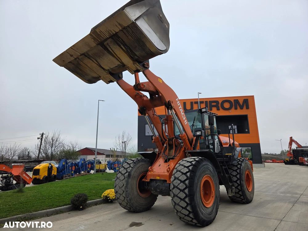 Hitachi EX DEMO, 2024, 454 ore, cupa 5mc, Masa operationala 28t, Anv BRIDGESTONE 95% ok, FARA AD BLUE, Inaltimea incarcare 4,4m, prousa in JAPONIA, posibilietate leasing 5 ani cu rata 16.500 lei lunar, PROMOTIE 177.900 EUR+Tva - 1