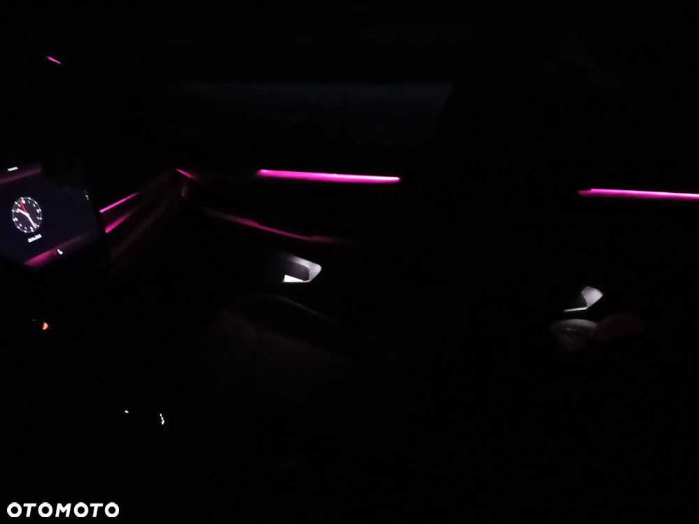 Volkswagen Golf - 17