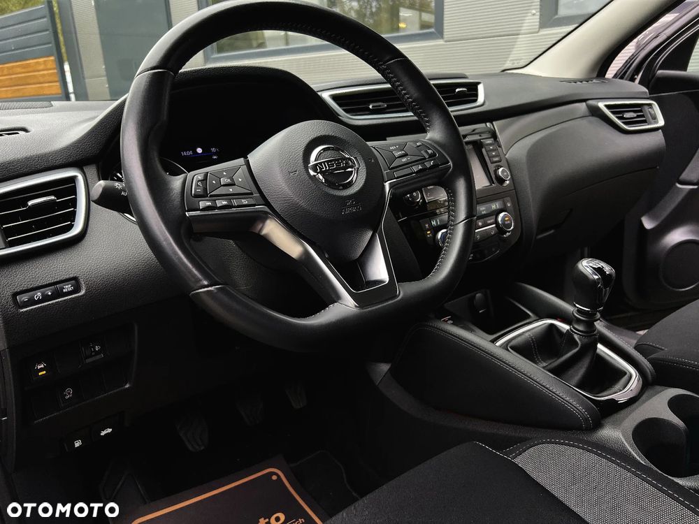 Nissan Qashqai 1.3 DIG-T N-Connecta EU6d - 21