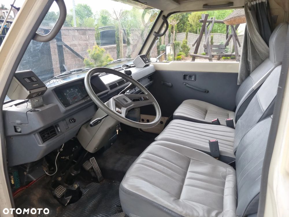 Mitsubishi L300 - 9