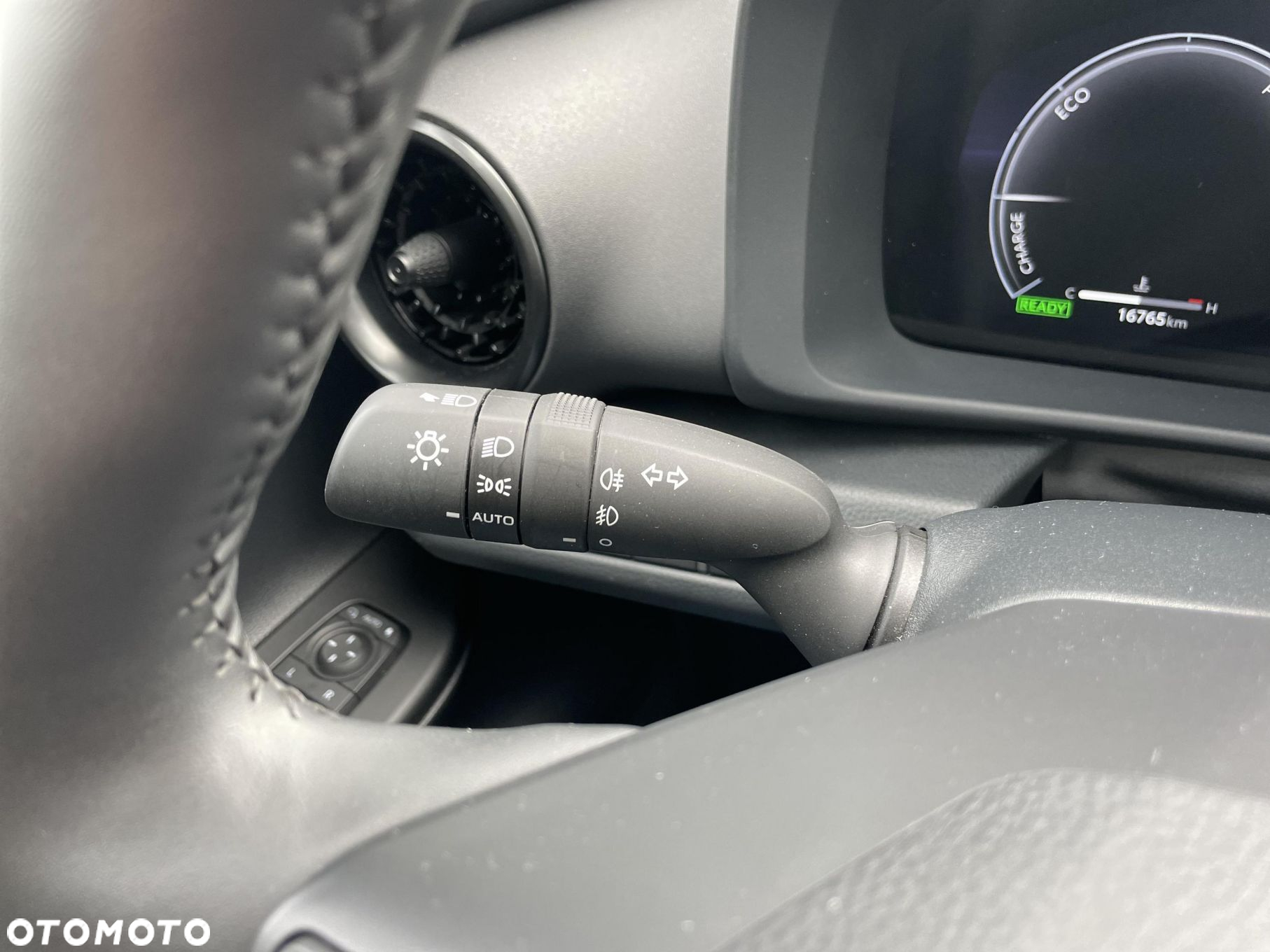 Toyota C-HR - 22