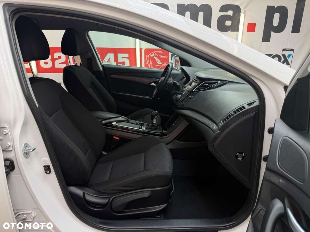 Hyundai i40 Kombi blue 1.7 CRDi Premium - 36