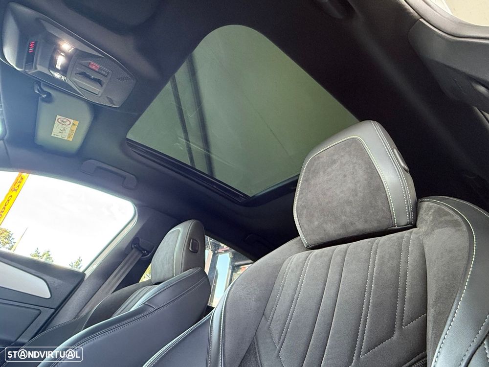 Peugeot 308 1.6 Hybrid GT e-EAT8 - 30